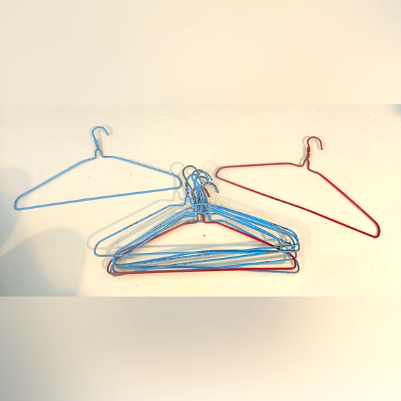 Vintage Doll Clothes Mini Wire Hangers Set of 9 1950's MCM Blue & Red Rare HTF - Picture 1 of 4